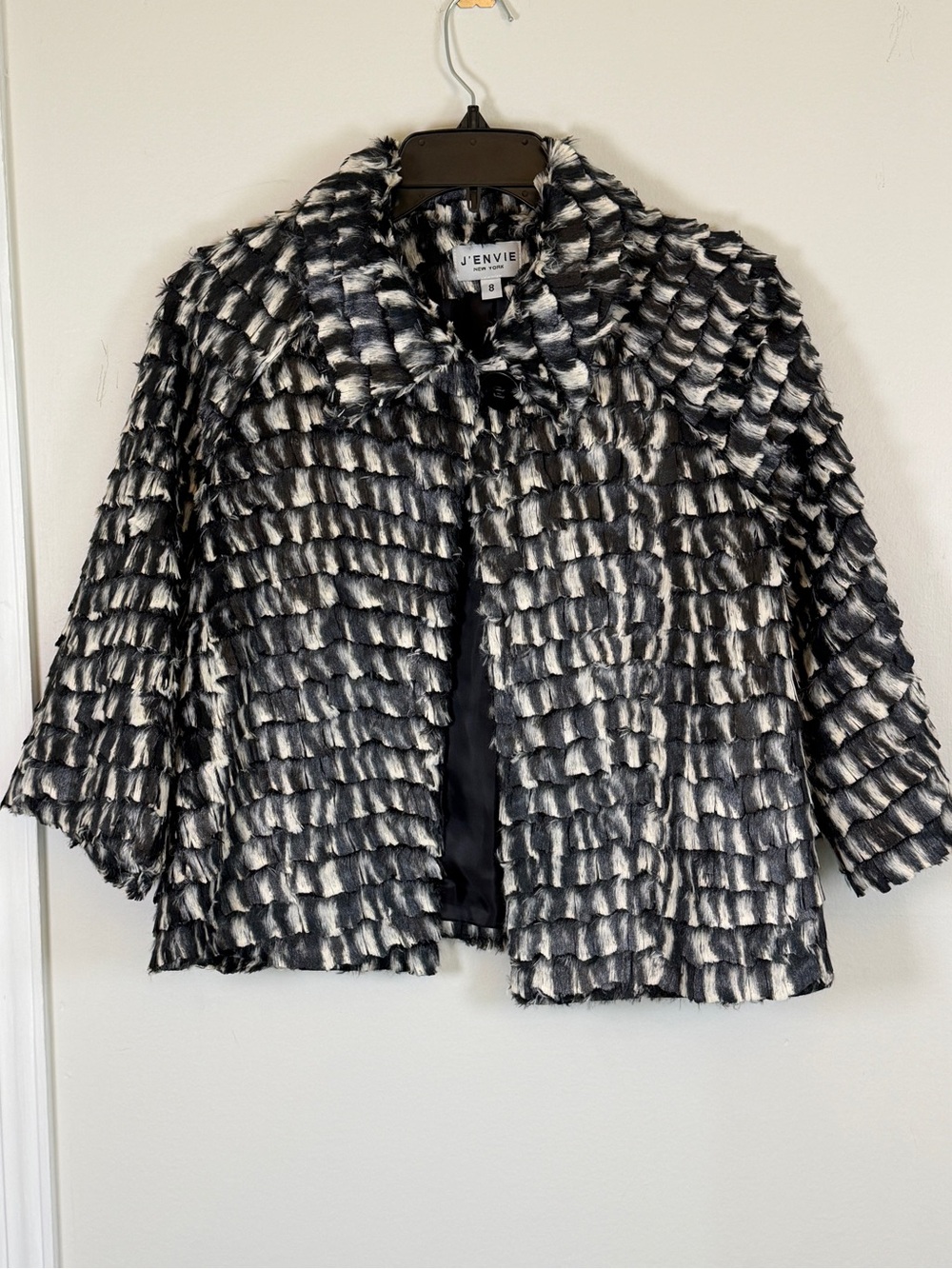 J’ENVIE New York Faux Fur Jacket Black Gray Textured Shaggy Coat Size 8 M